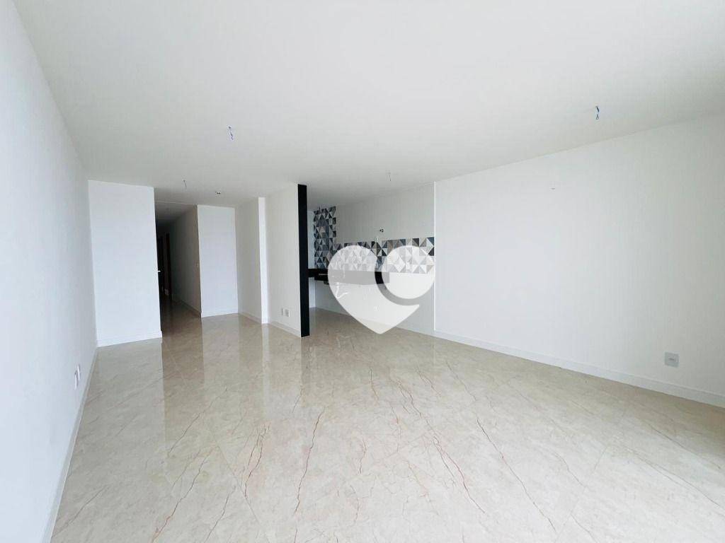 Apartamento à venda com 3 quartos, 109m² - Foto 18