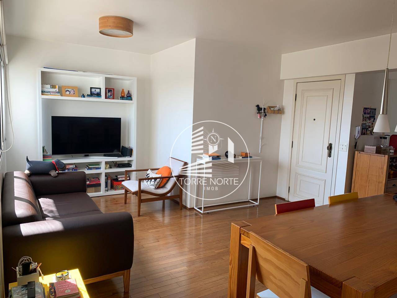 Apartamento à venda com 2 quartos, 75m² - Foto 4