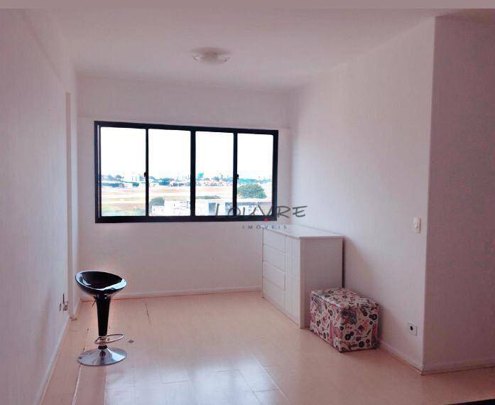 Apartamento à venda com 2 quartos, 75m² - Foto 3