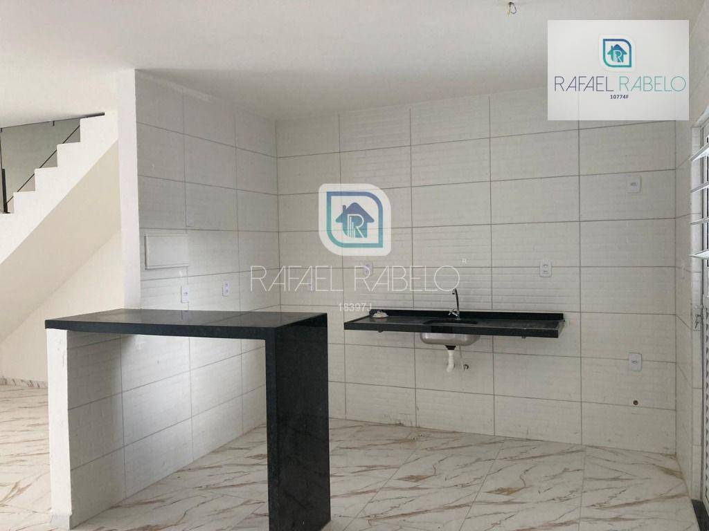 Casa à venda com 3 quartos, 116m² - Foto 4