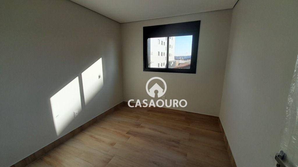 Apartamento à venda com 4 quartos, 115m² - Foto 18