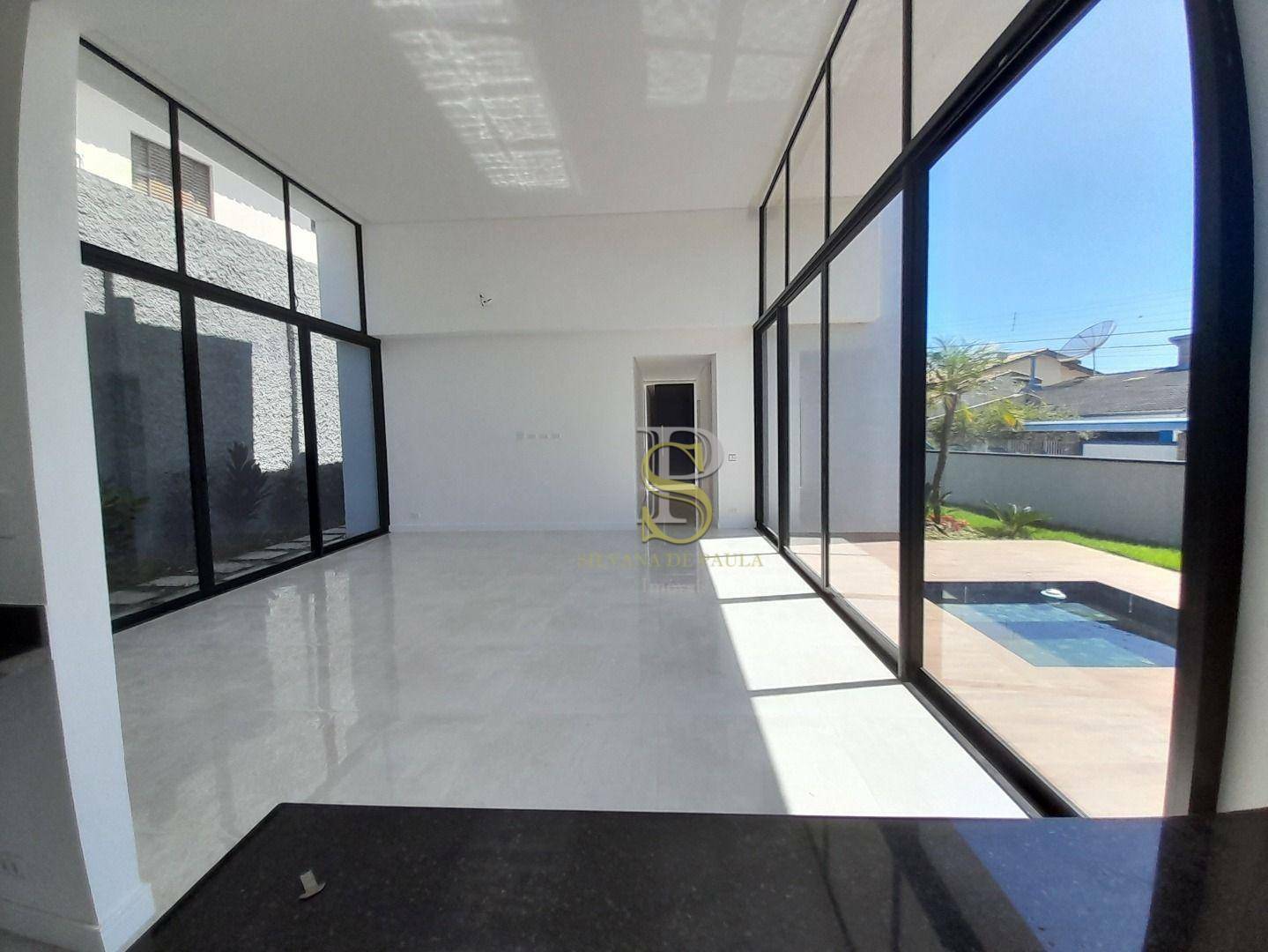 Casa à venda com 3 quartos, 235m² - Foto 9