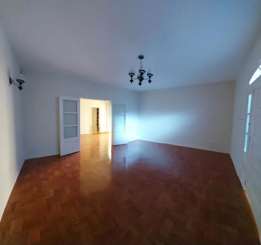 Casa para alugar com 3 quartos, 280m² - Foto 2