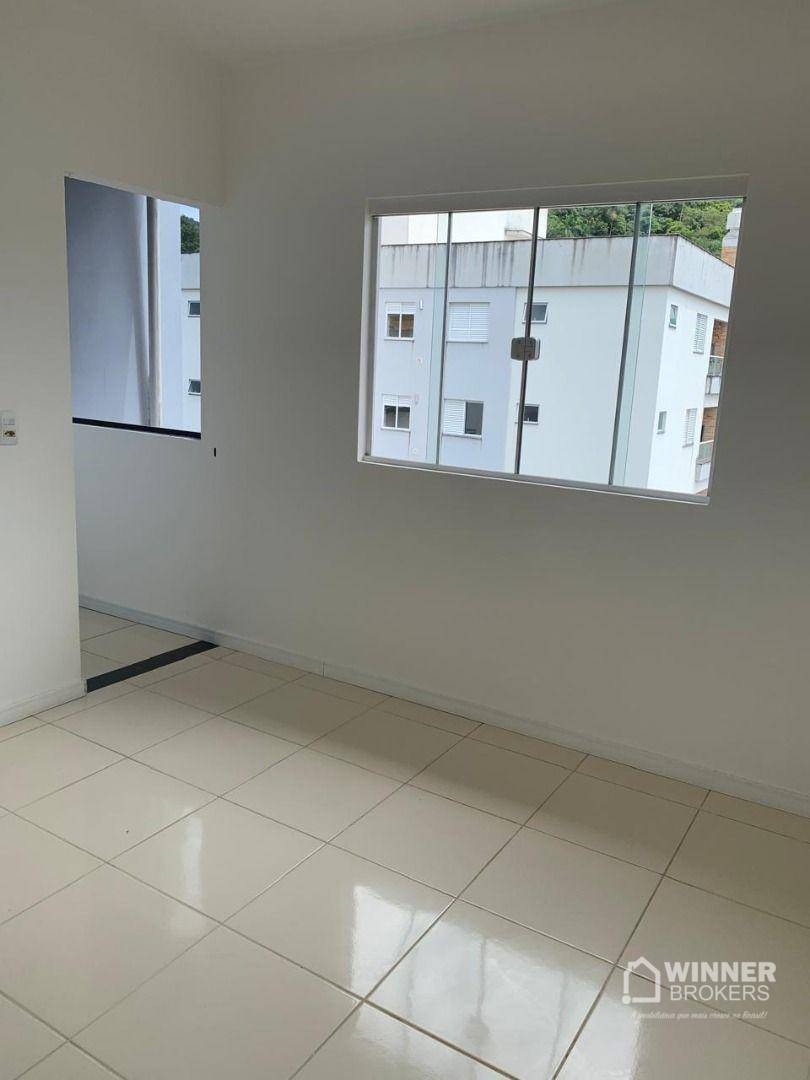 Sobrado à venda com 2 quartos, 110m² - Foto 11