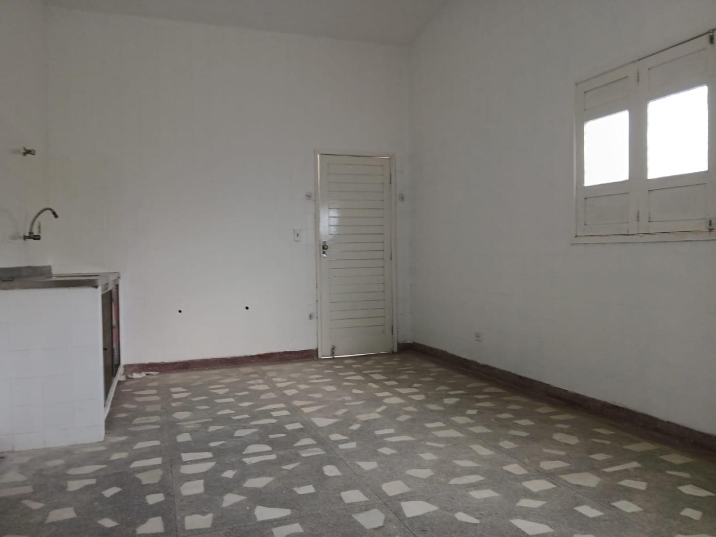 Casa para alugar com 3 quartos, 330m² - Foto 19