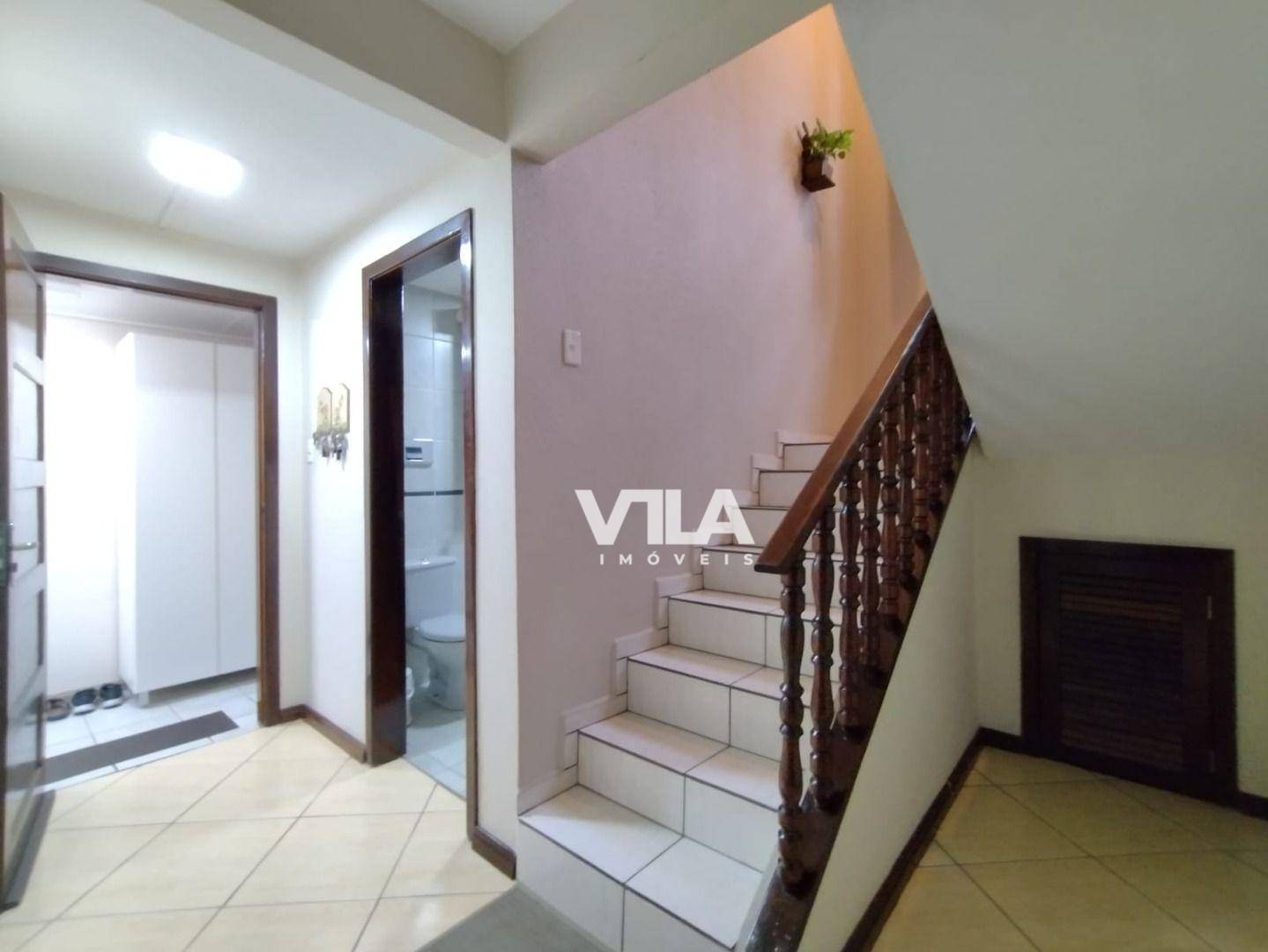 Casa à venda com 6 quartos, 245m² - Foto 8