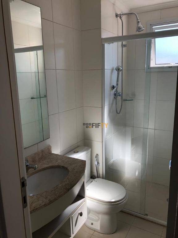 Apartamento para alugar com 3 quartos, 124m² - Foto 19