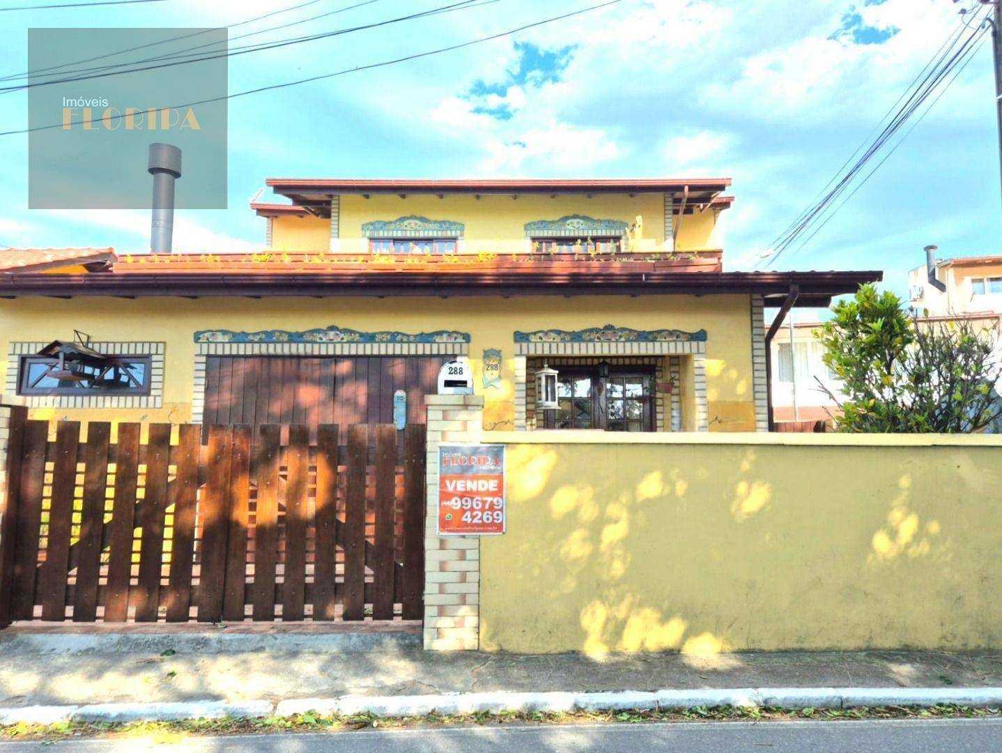 Casa à venda com 4 quartos, 151m² - Foto 2