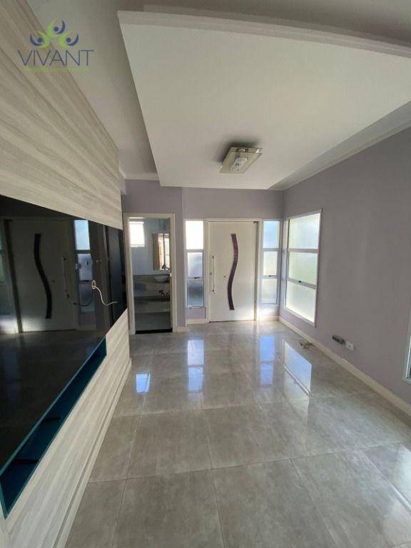 Sobrado à venda e aluguel com 3 quartos, 156m² - Foto 2