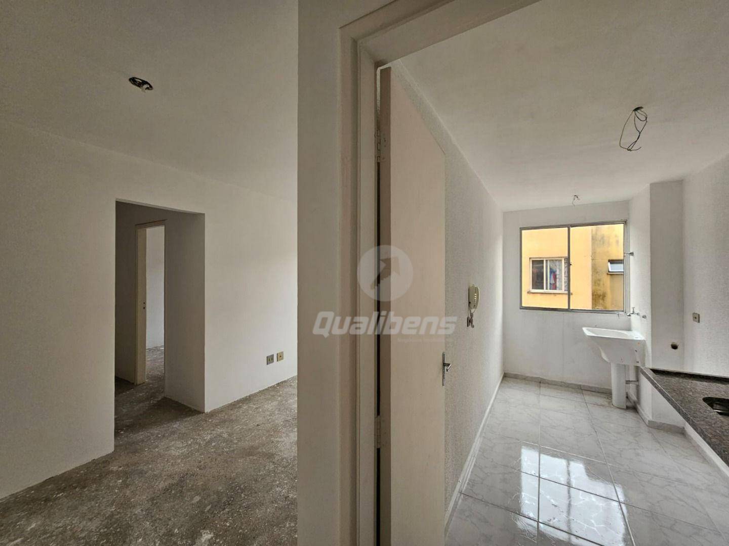 Apartamento à venda com 2 quartos, 50m² - Foto 4