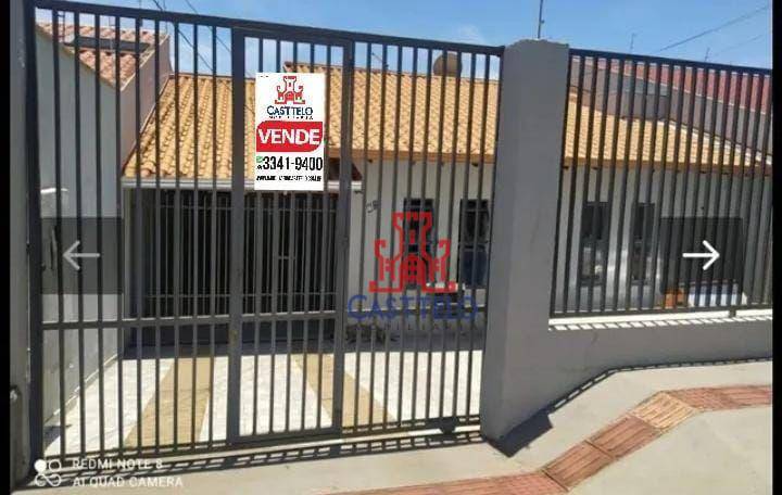 Casa à venda com 3 quartos, 134m² - Foto 1