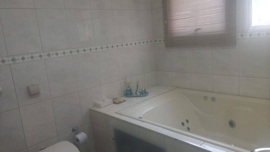 Sobrado à venda com 4 quartos, 250m² - Foto 46