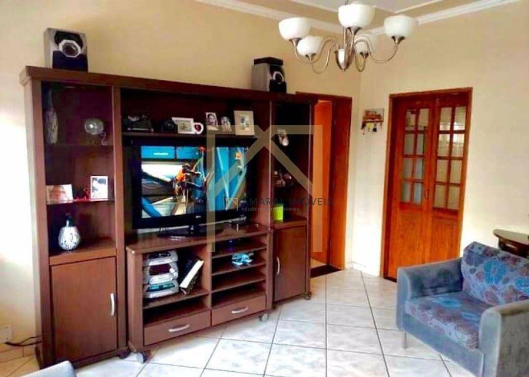 Casa à venda com 4 quartos, 180m² - Foto 5