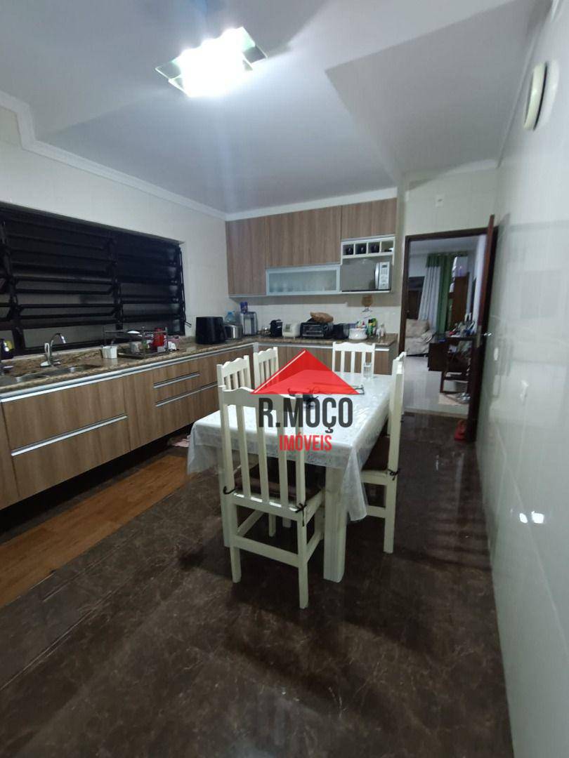 Sobrado à venda com 3 quartos, 150m² - Foto 10