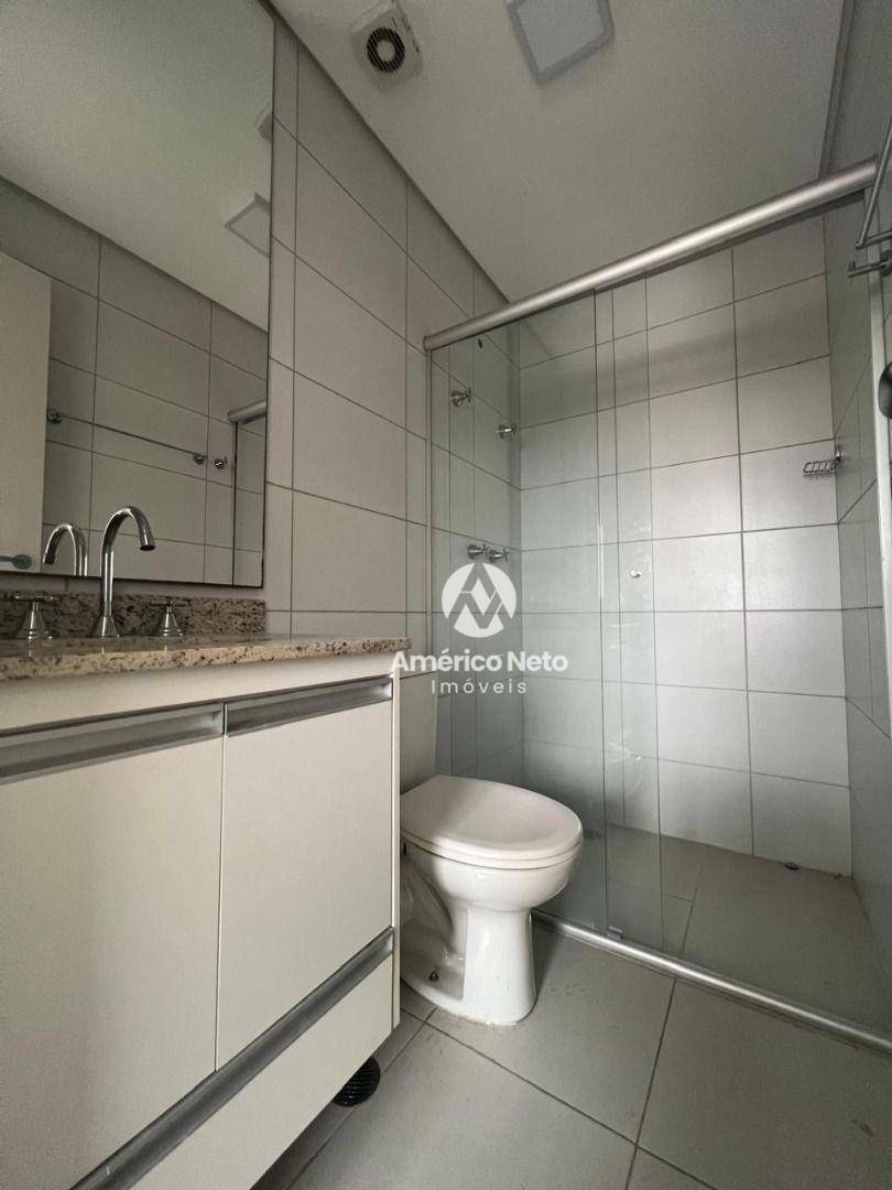 Apartamento para alugar com 2 quartos, 74m² - Foto 6