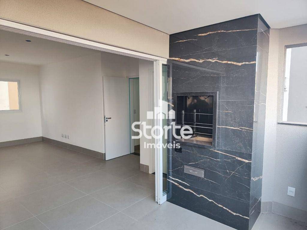 Apartamento à venda com 3 quartos, 93m² - Foto 1