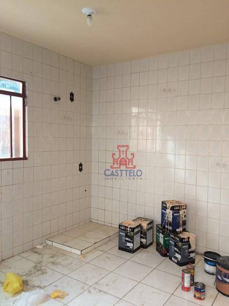 Casa à venda com 3 quartos, 110m² - Foto 10