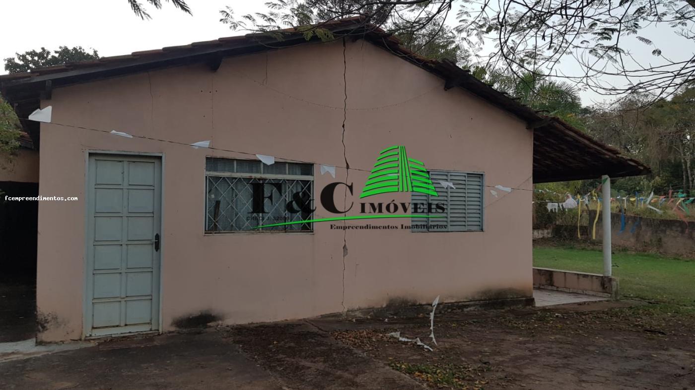 Chácara à venda com 2 quartos, 3000m² - Foto 2