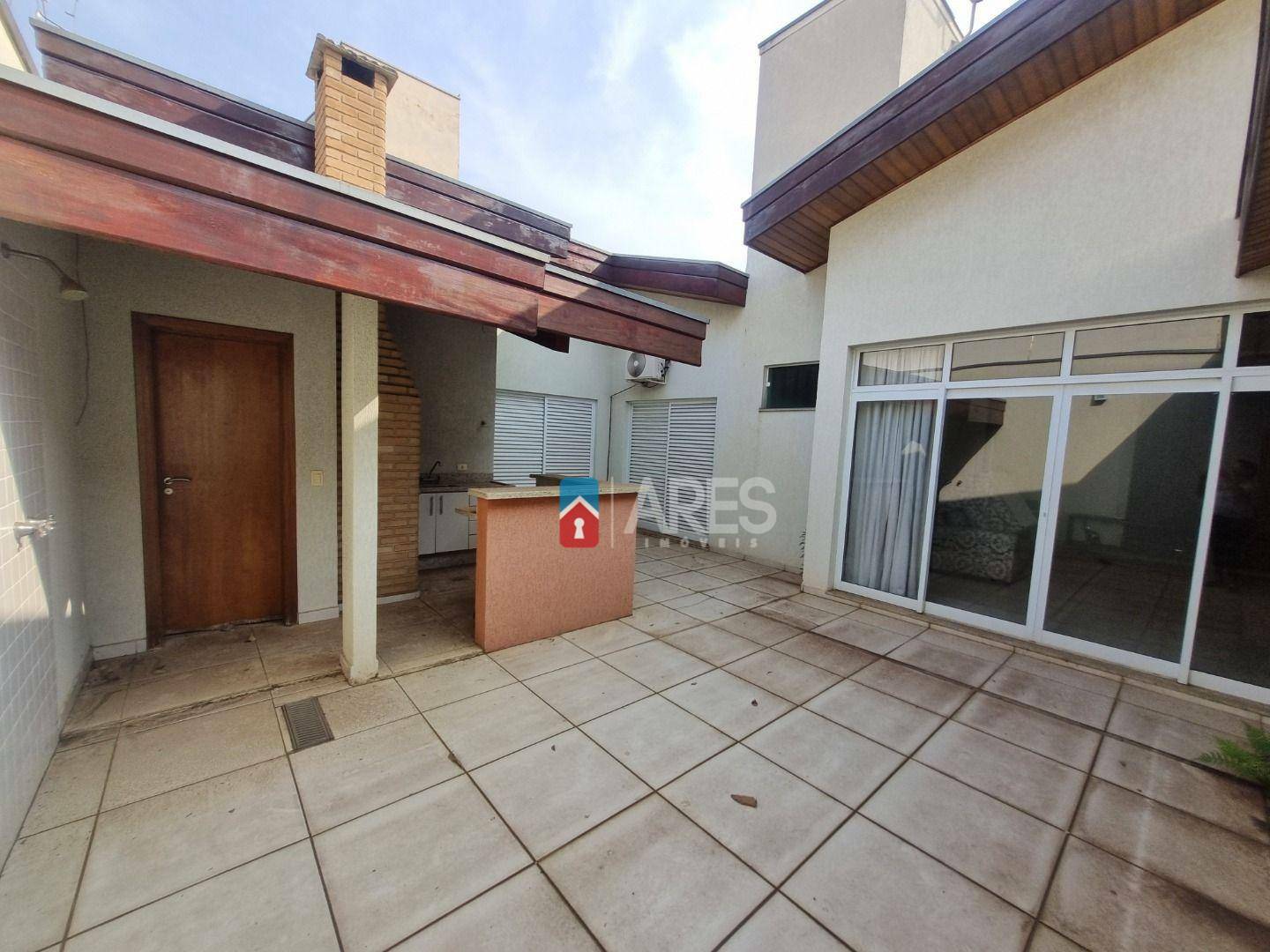 Casa à venda com 3 quartos, 189m² - Foto 2