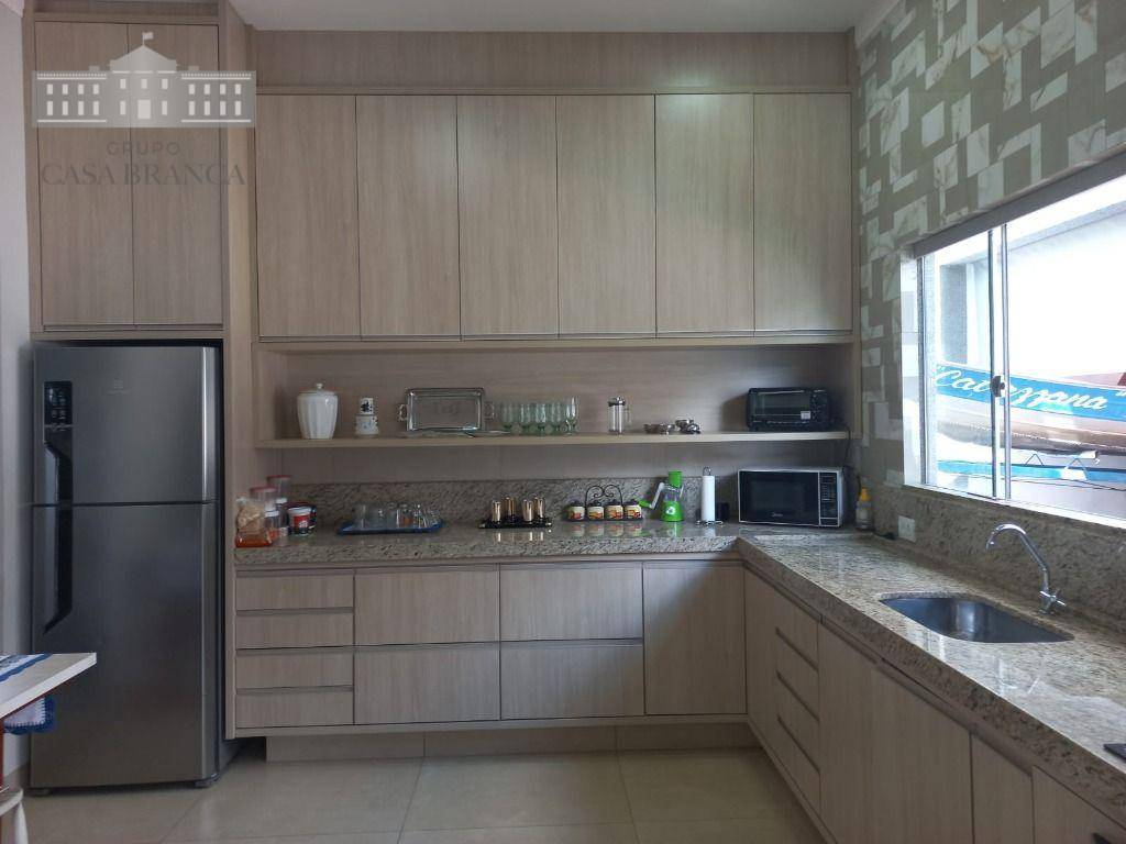 Chácara à venda com 4 quartos, 339m² - Foto 2