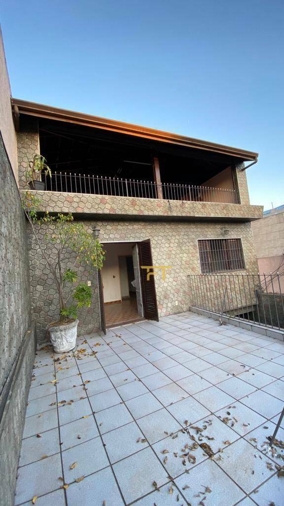 Casa à venda com 3 quartos, 200M2 - Foto 3