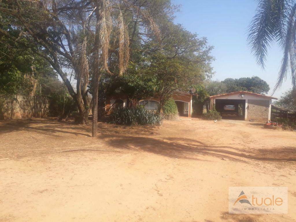 Chácara à venda com 3 quartos, 150m² - Foto 1