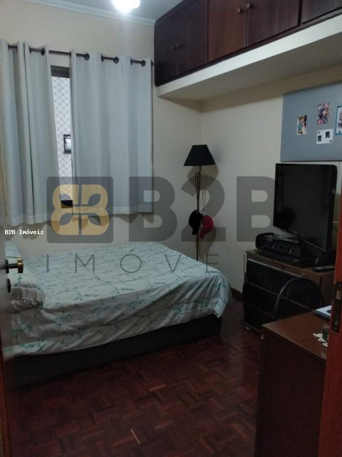 Apartamento à venda com 3 quartos, 120m² - Foto 25