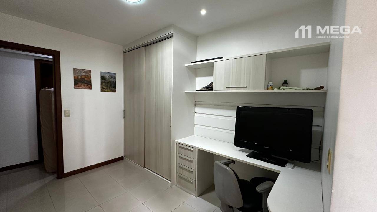 Apartamento à venda com 3 quartos, 156m² - Foto 12