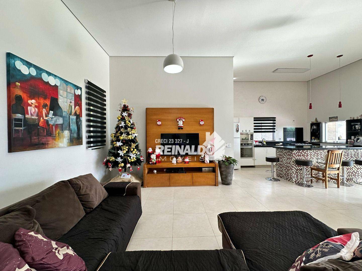 Casa de Condomínio à venda com 3 quartos, 220m² - Foto 4