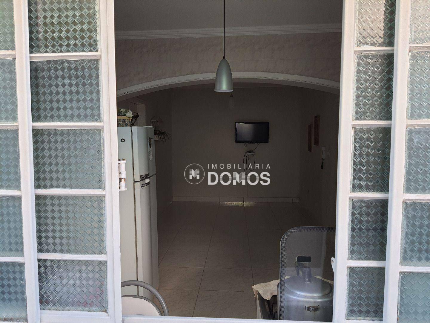 Casa à venda com 3 quartos, 200m² - Foto 7