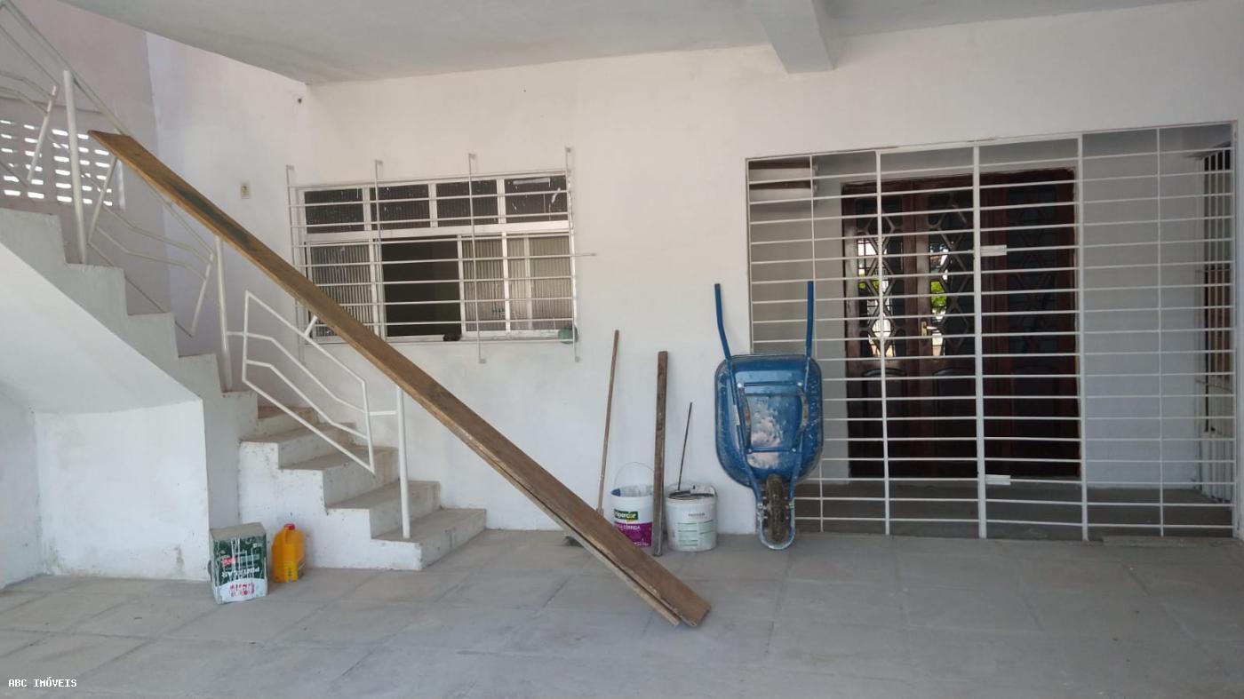 Prédio Inteiro para alugar com 3 quartos, 150m² - Foto 1