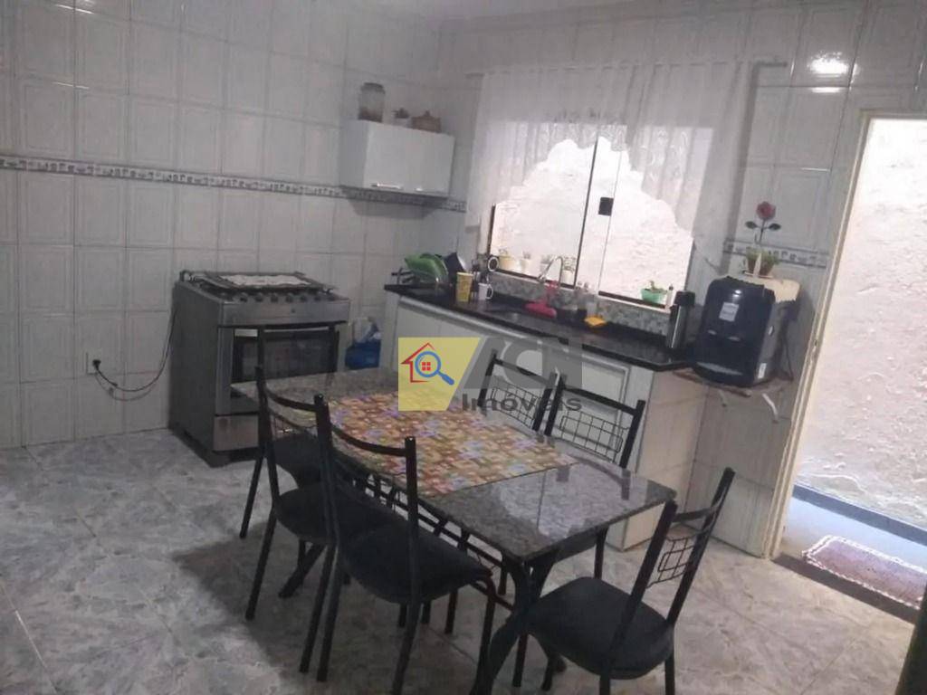 Casa à venda com 2 quartos, 100m² - Foto 10