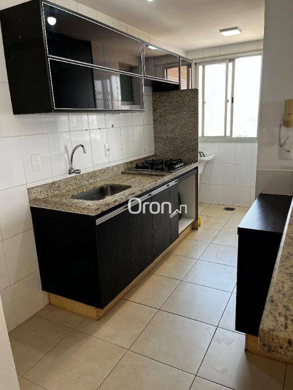 Apartamento à venda com 2 quartos, 64m² - Foto 3