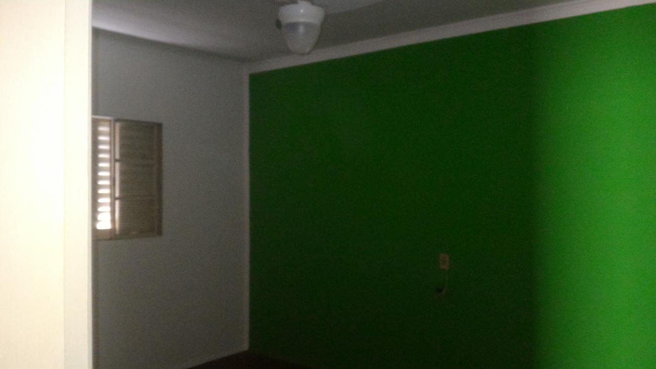 Casa para alugar com 2 quartos, 100m² - Foto 2