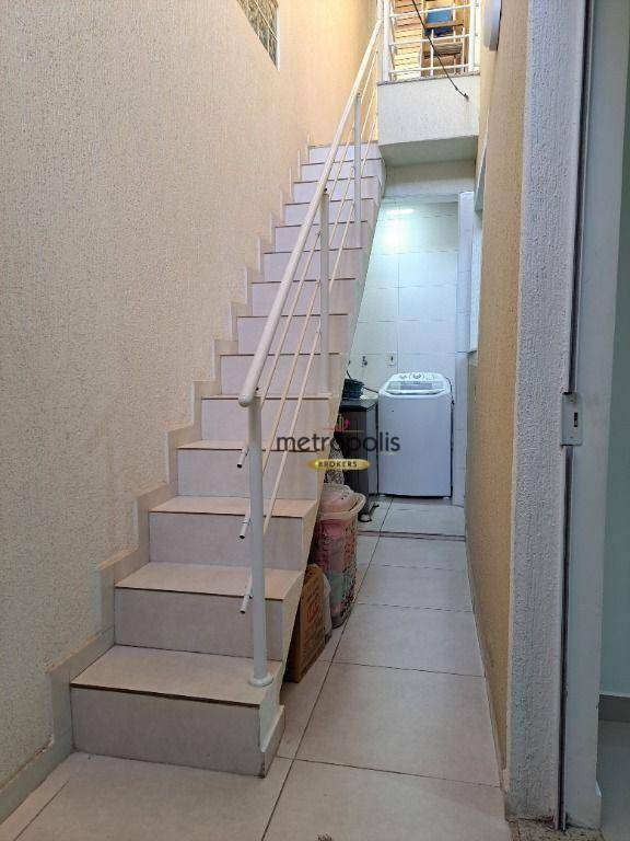 Sobrado à venda com 3 quartos, 250m² - Foto 24