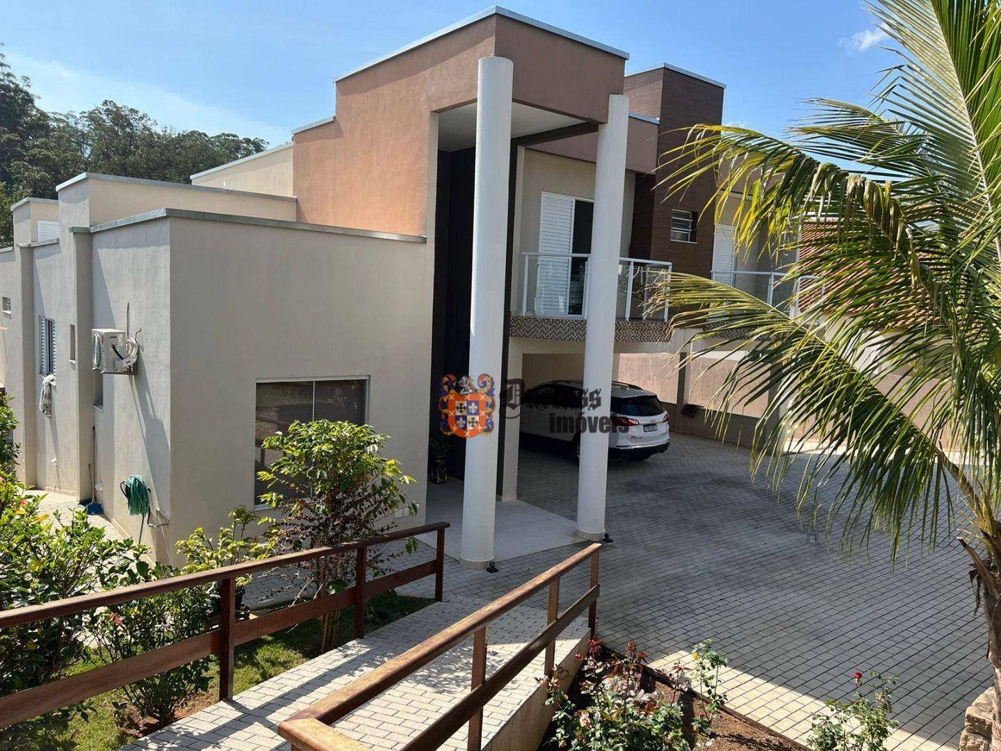 Casa de Condomínio à venda com 4 quartos, 560m² - Foto 33