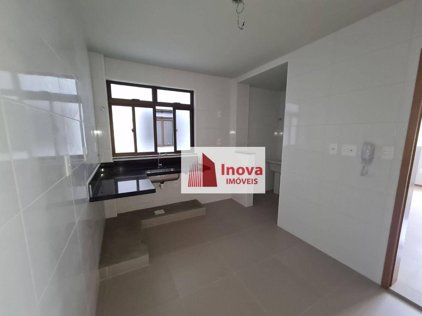 Apartamento à venda com 2 quartos, 75m² - Foto 14