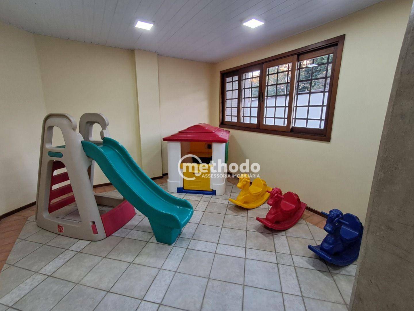 Apartamento para alugar com 2 quartos, 96m² - Foto 28