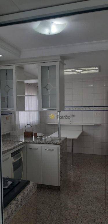 Apartamento à venda com 3 quartos, 130m² - Foto 28