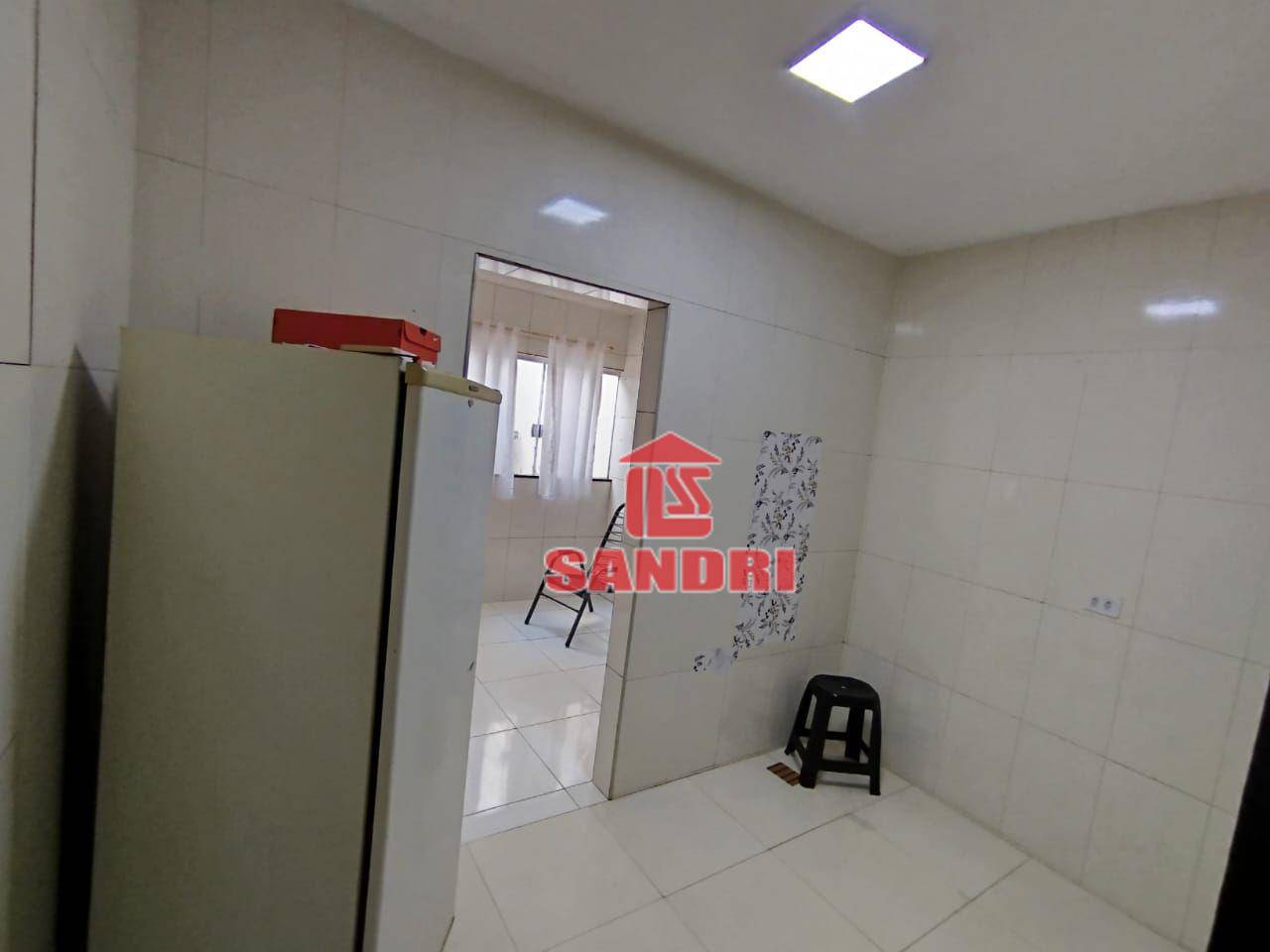 Casa à venda com 3 quartos, 140m² - Foto 14