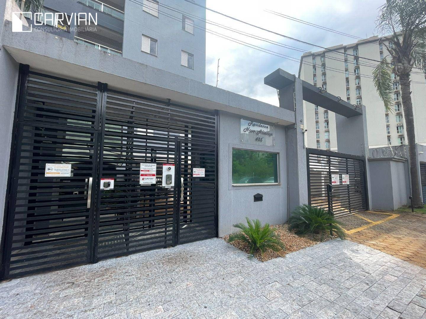 Apartamento para alugar com 2 quartos, 70m² - Foto 52