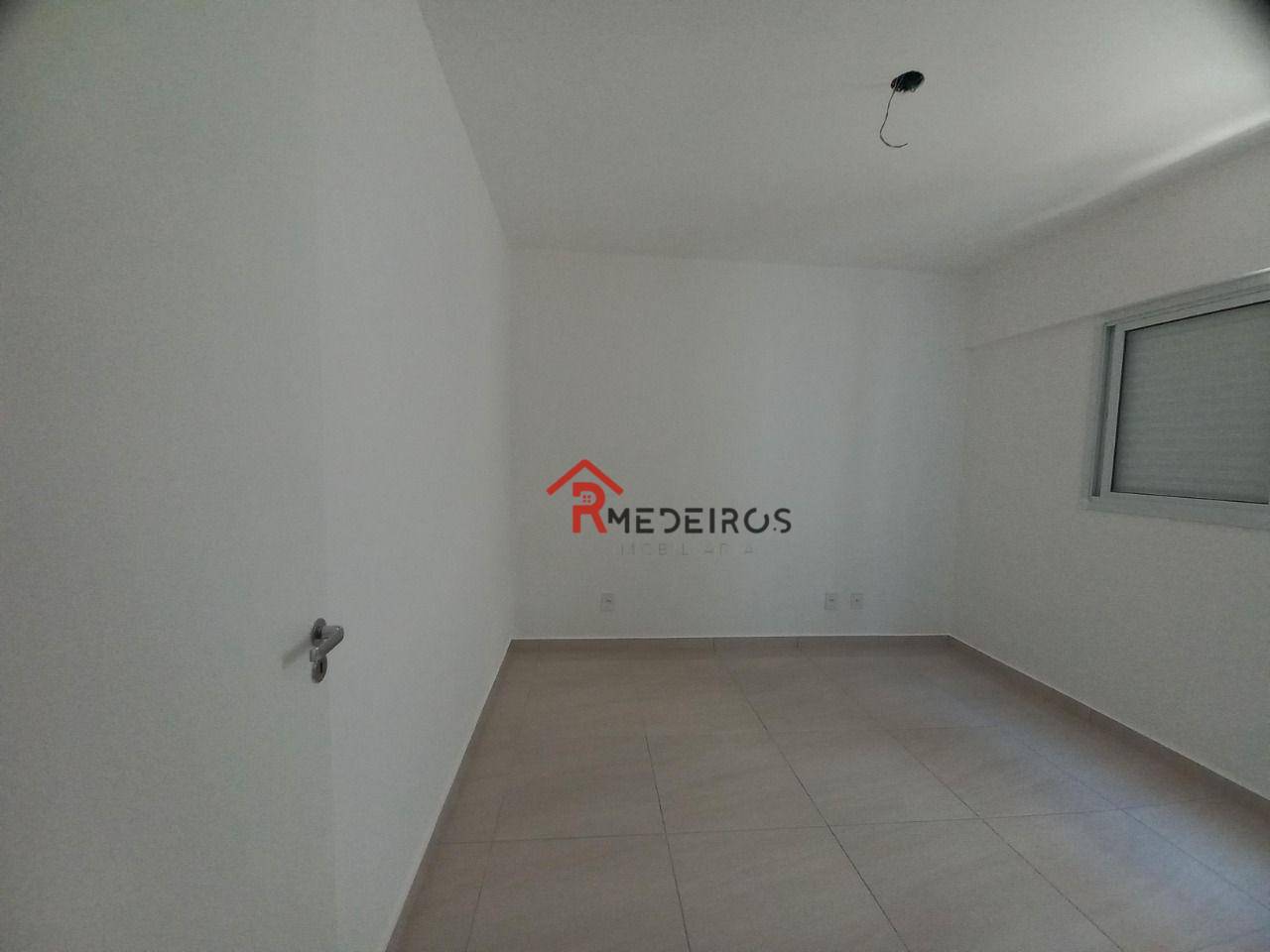 Apartamento à venda com 1 quarto, 51m² - Foto 11