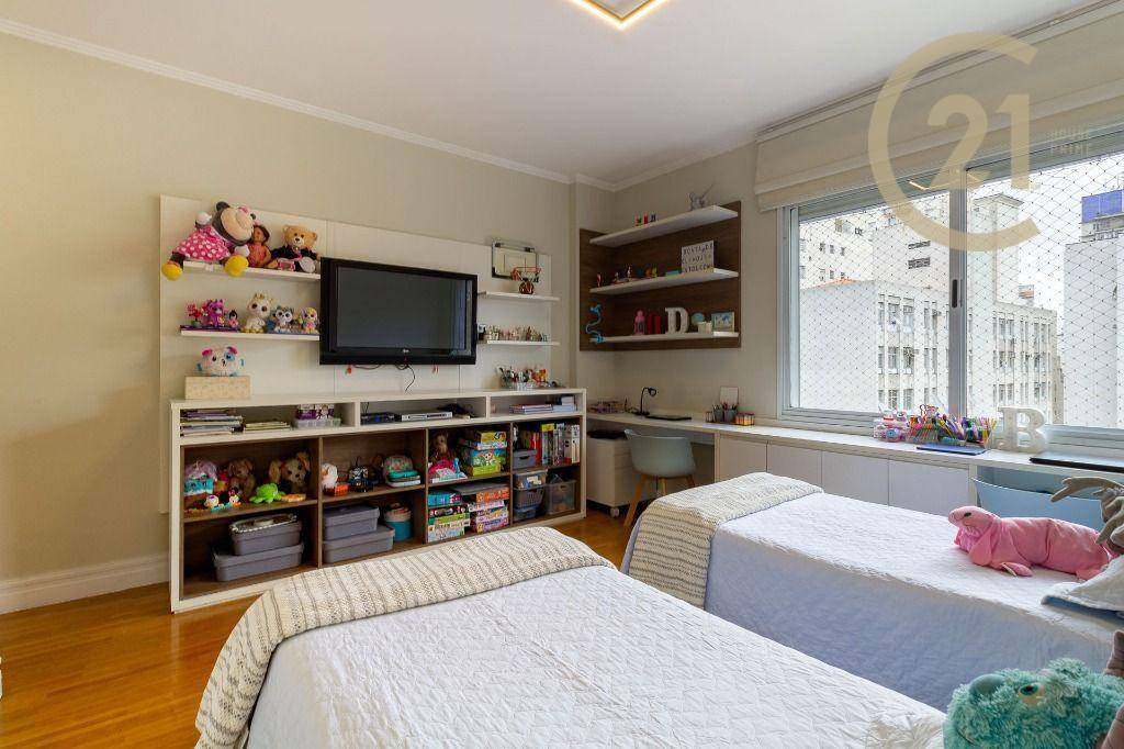 Apartamento à venda com 3 quartos, 230m² - Foto 15