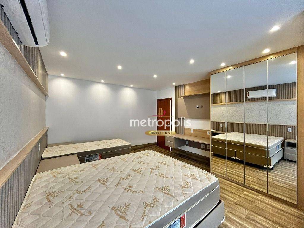 Sobrado à venda com 6 quartos, 607m² - Foto 34