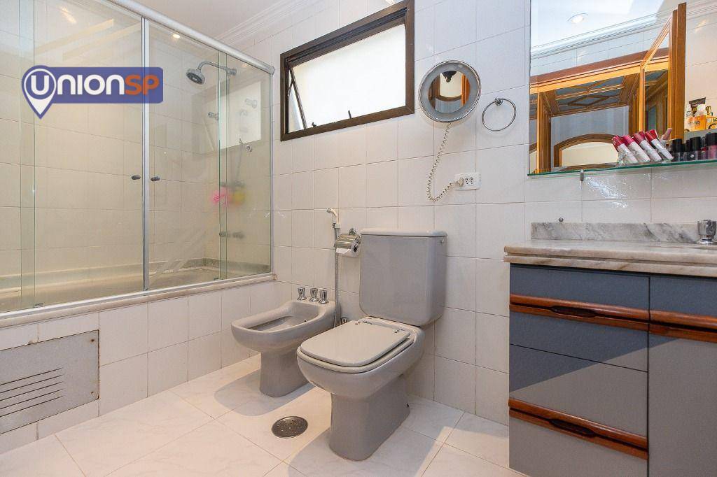 Apartamento à venda com 3 quartos, 200m² - Foto 16