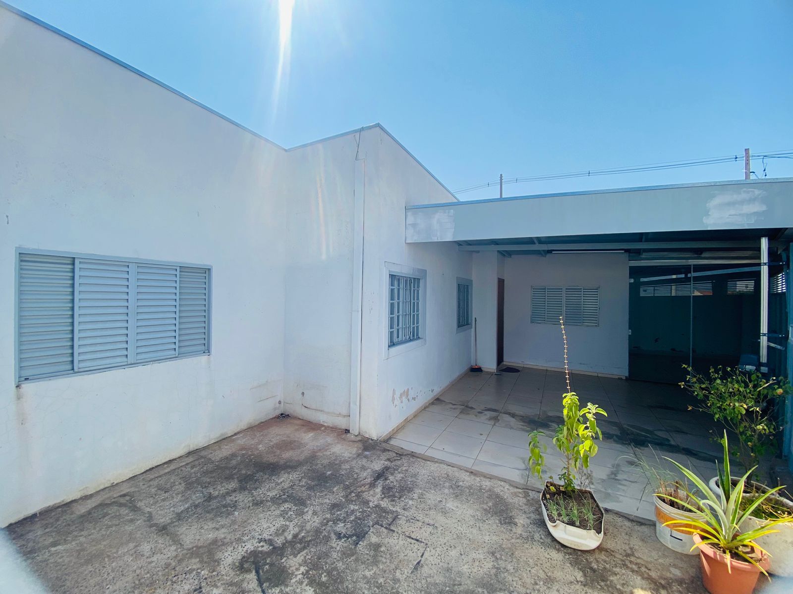 Casa para alugar com 2 quartos, 168m² - Foto 1