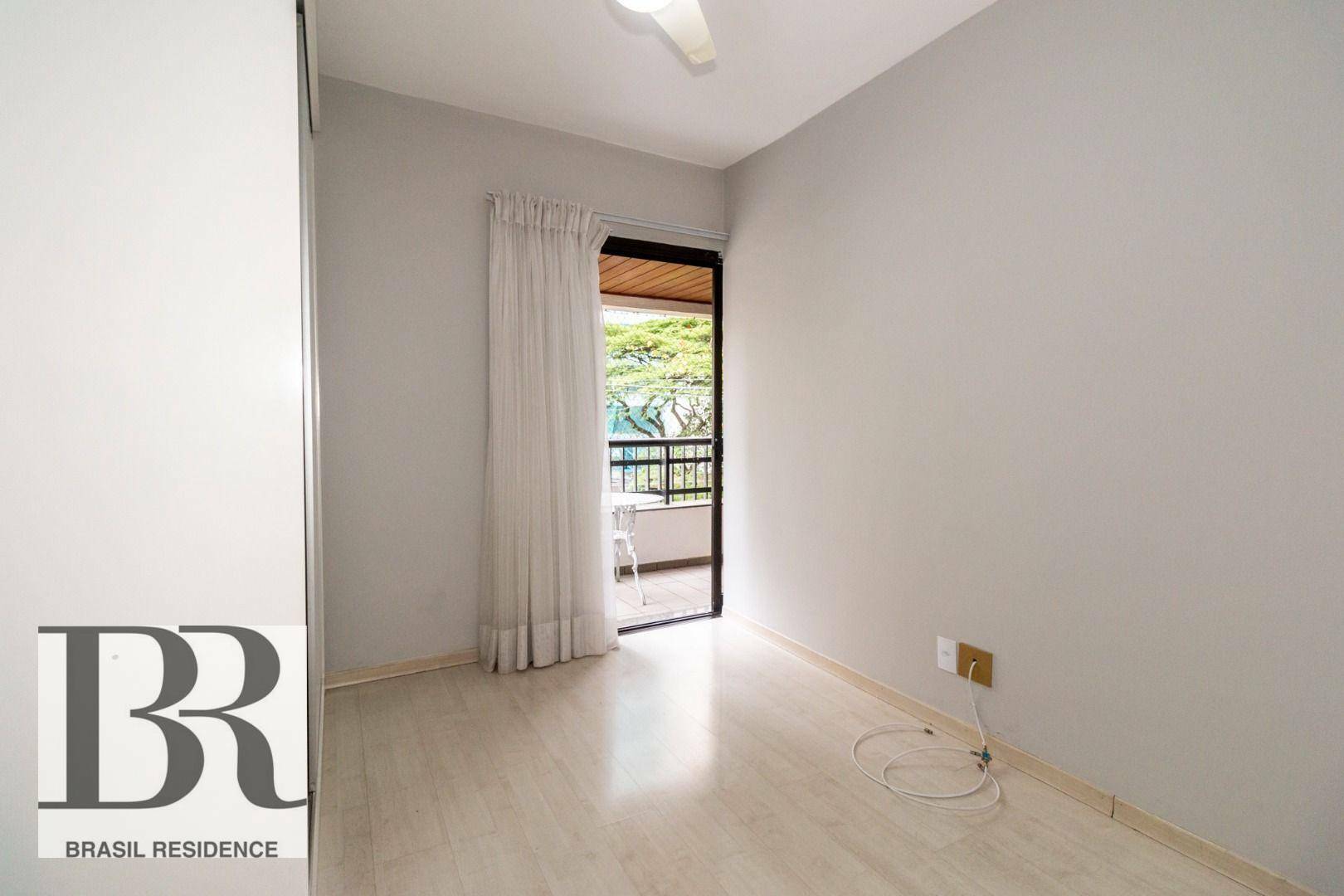 Apartamento para alugar com 4 quartos, 140m² - Foto 19