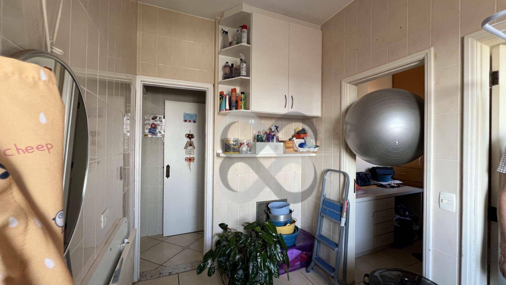 Apartamento à venda com 3 quartos, 168m² - Foto 26