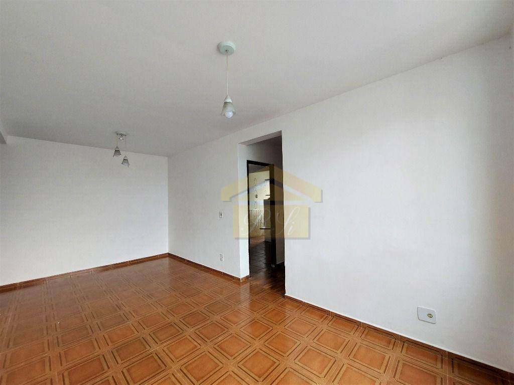 Apartamento à venda com 2 quartos, 65m² - Foto 2