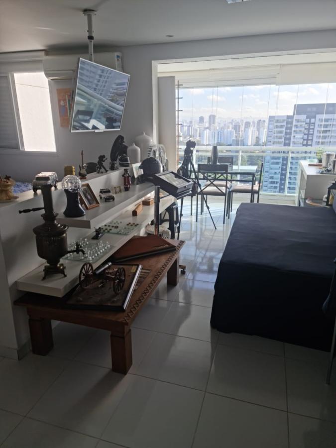 Apartamento à venda com 1 quarto, 50m² - Foto 1